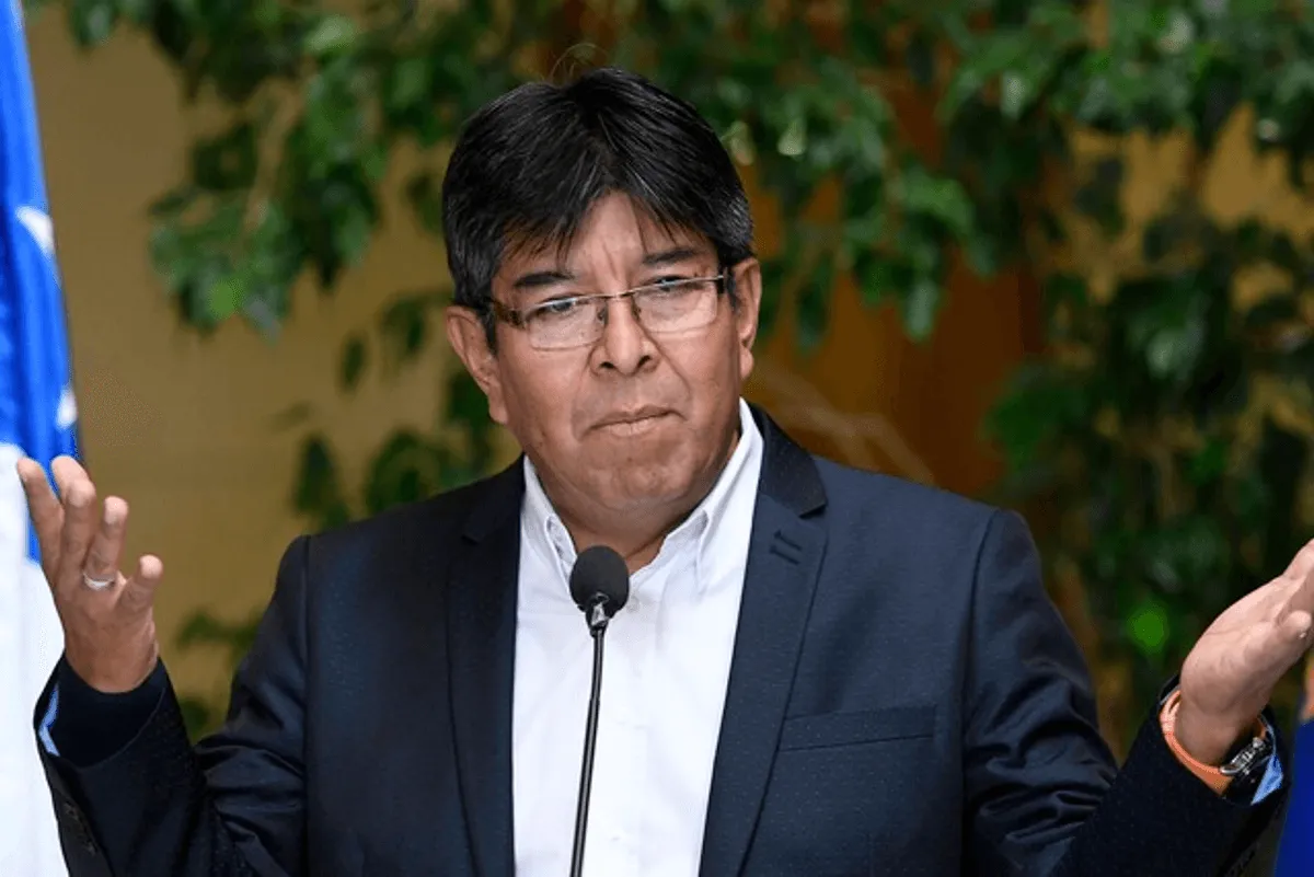Senador_Esteban_Velásquez