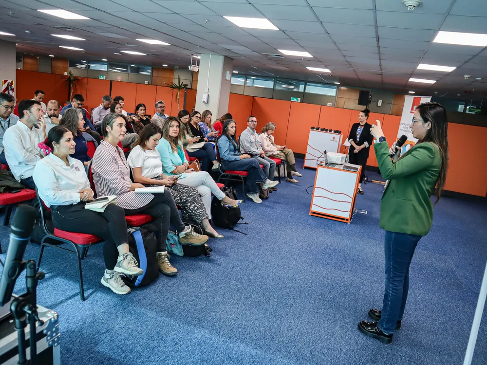 Visita y sesión Pacto Global en Calama_05