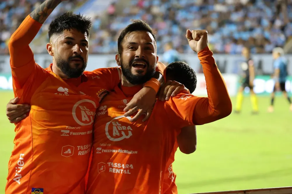 Celebra Cobreloa