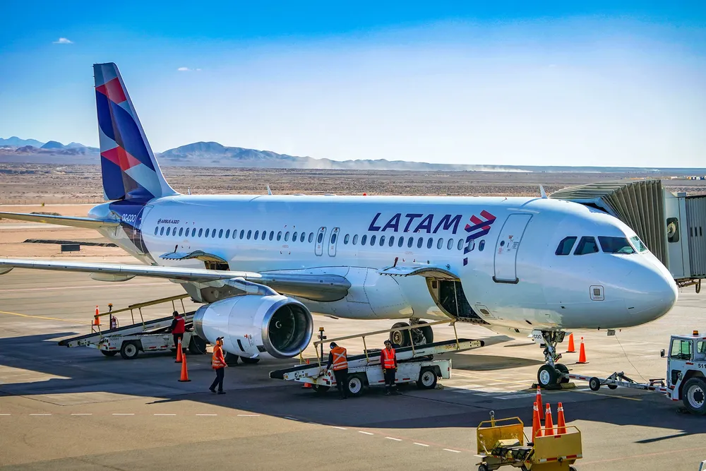 Aer-LATAM-A320-CJC-RicardoDelpiano