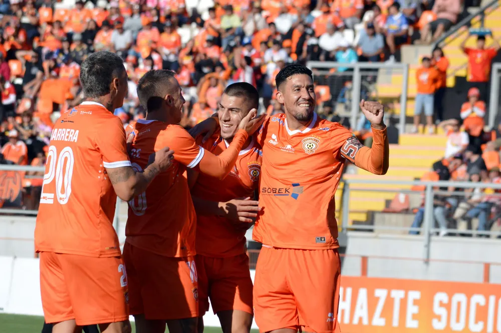 Cobreloa_tarde_naranja_01