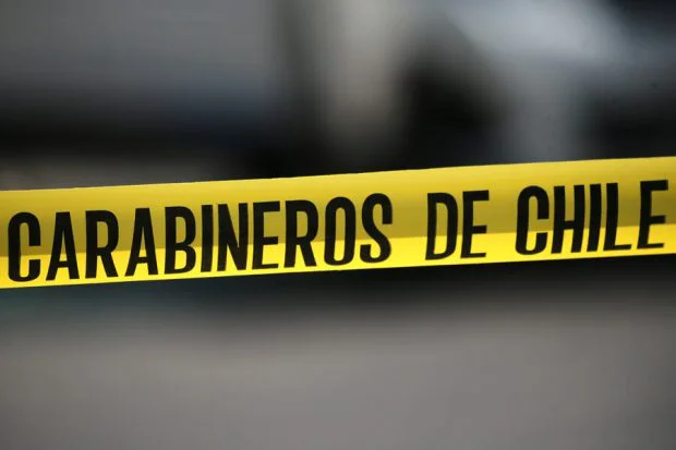 Cinta-amarilla-de-Carabineros-de-Chile-620x413