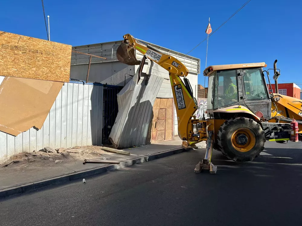 demolicion casa narco