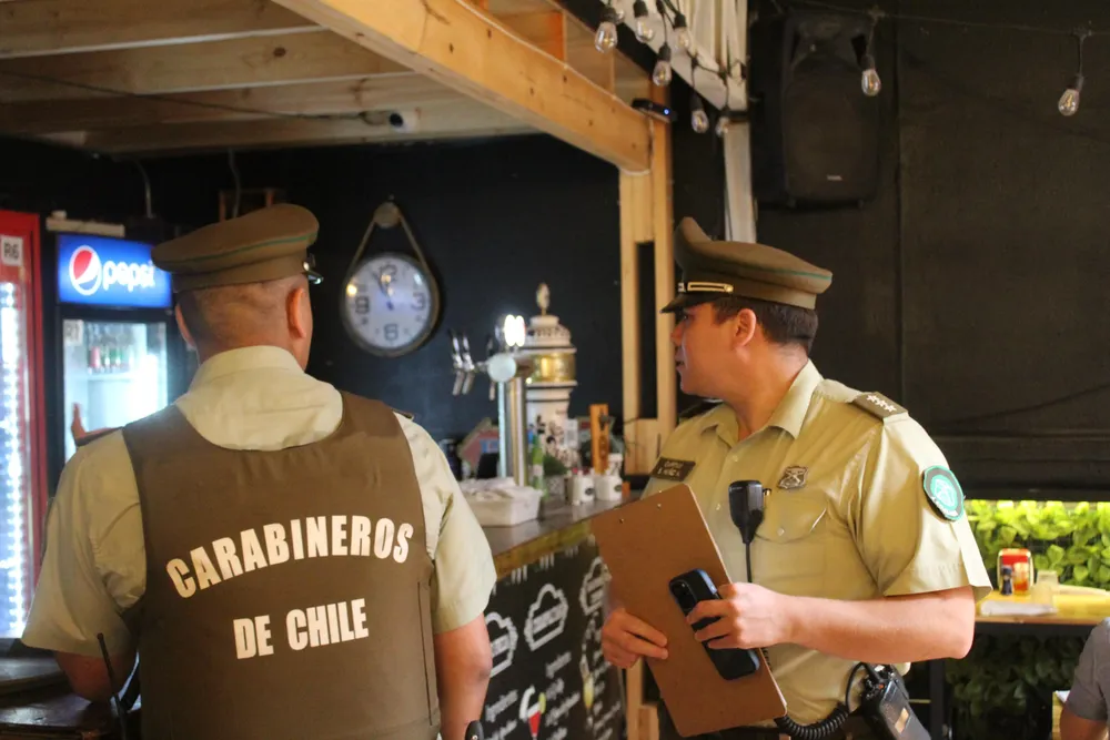 Carabineros_Fiscalización_01