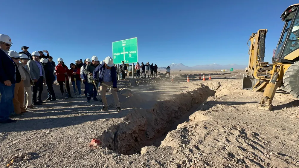 Archivo primera piedra Chiu Chiu