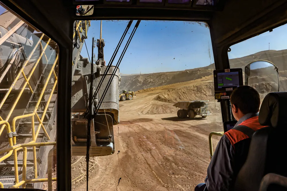 DMH_Control Emisiones Mina