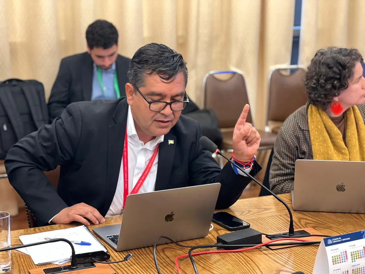 Alcalde Chamorro en Comisión Diputados