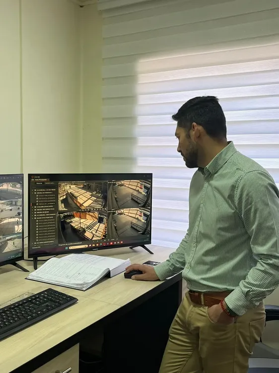 motion_photo_2916807980885572829